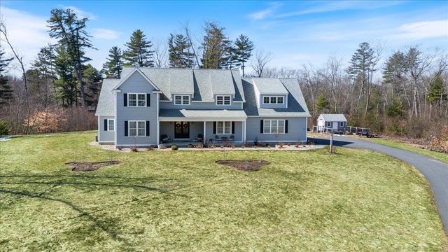 24 Brady Circle, Plaistow, NH 03865