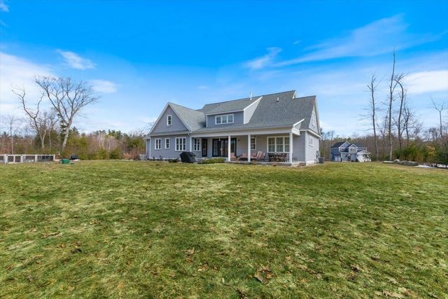 24 Brady Circle, Plaistow, NH 03865
