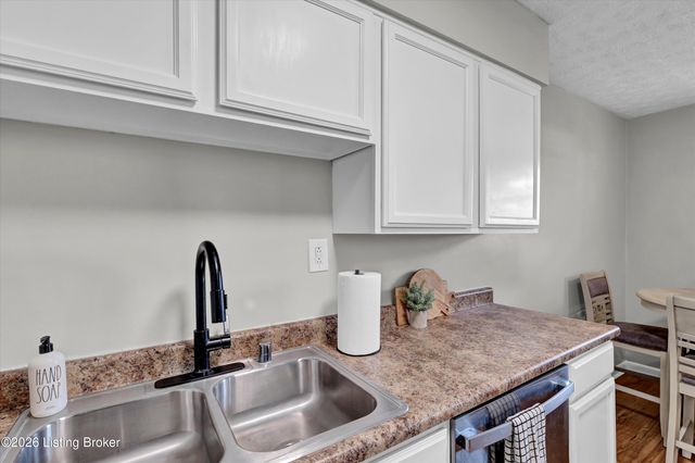 226 Middletown Square, Louisville, KY 40243