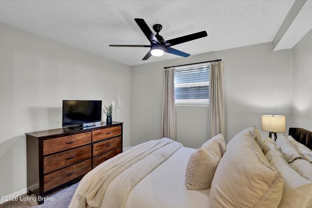 226 Middletown Square, Louisville, KY 40243