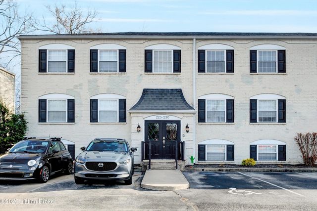 226 Middletown Square, Louisville, KY 40243