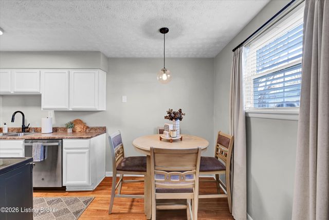 226 Middletown Square, Louisville, KY 40243