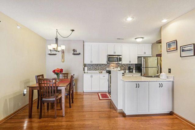 273 Kearney Way, Waunakee, WI 53597