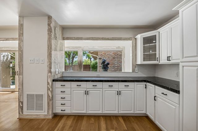 10695 Pagewood Drive, Dallas, TX 75230