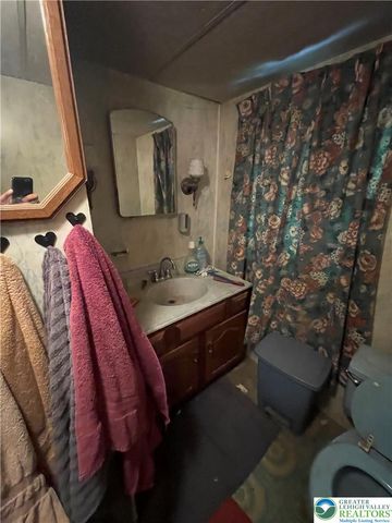 1043 Jeter Avenue, Fountain Hill Boro, PA 18015
