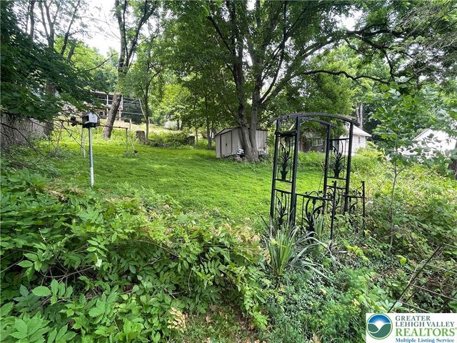 1043 Jeter Avenue, Fountain Hill Boro, PA 18015