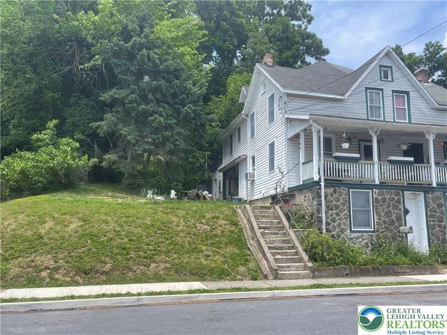 1043 Jeter Avenue, Fountain Hill Boro, PA 18015