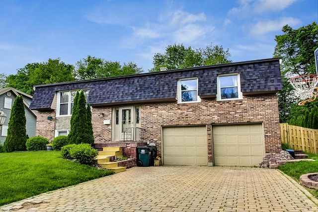4010 N Firestone Drive, Hoffman Estates, IL 60192