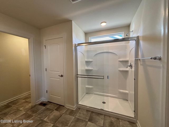 258 Ardmore Crossing Dr, Shelbyville, KY 40065