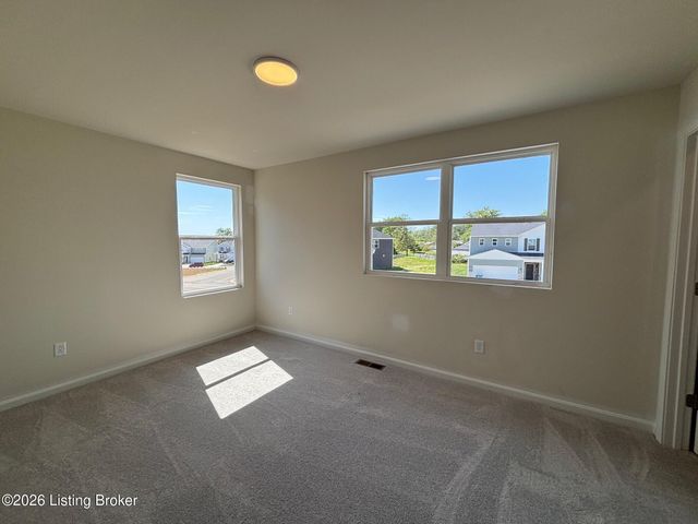 258 Ardmore Crossing Dr, Shelbyville, KY 40065