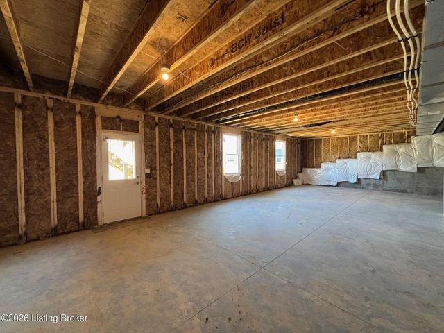 258 Ardmore Crossing Dr, Shelbyville, KY 40065