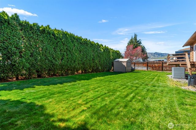 1517 4th Street, Wenatchee, WA 98801
