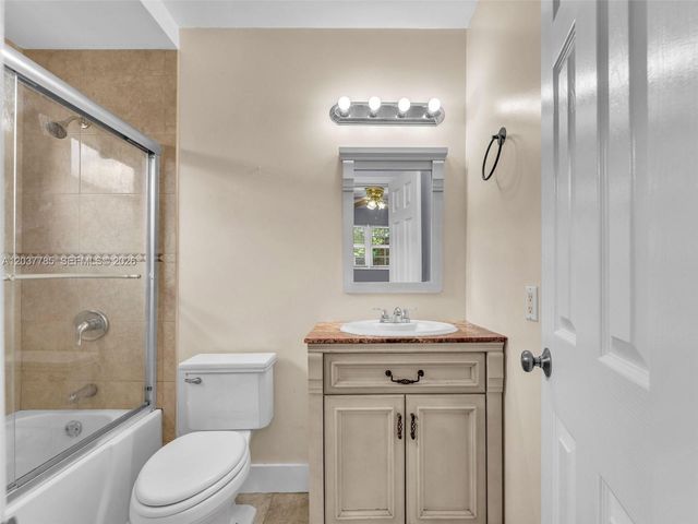 6525 SW 18th St, Miramar, FL 33023