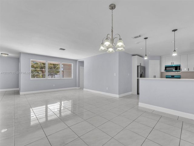 6525 SW 18th St, Miramar, FL 33023