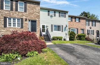 167 WHITE DOGWOOD DR, Etters, PA 17319