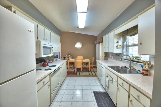 4860 GOLDENVIEW LANE, Lakeland, FL 33811