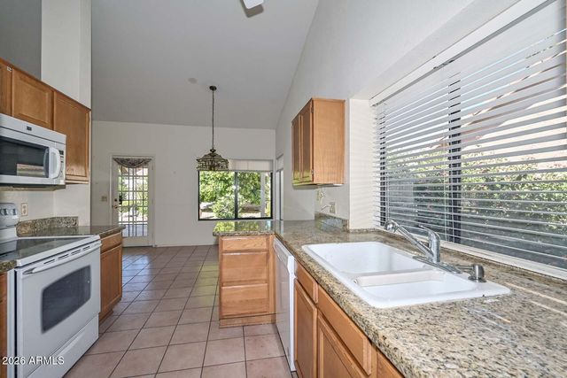 9232 W Behrend Drive, Peoria, AZ 85382