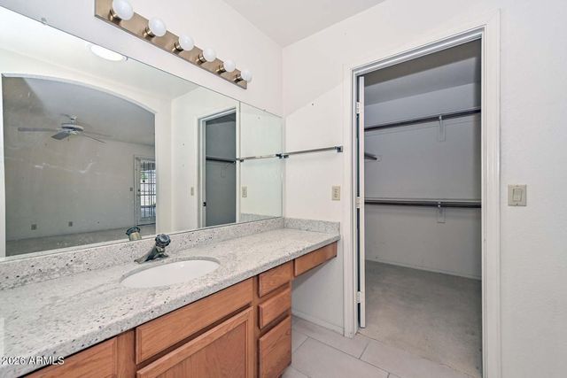 9232 W Behrend Drive, Peoria, AZ 85382