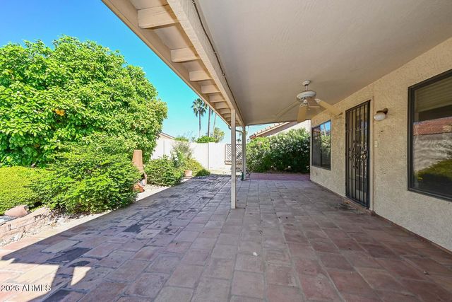 9232 W Behrend Drive, Peoria, AZ 85382