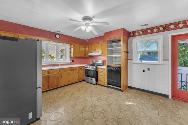 774 CHARLES ST, Burlington, NJ 08016
