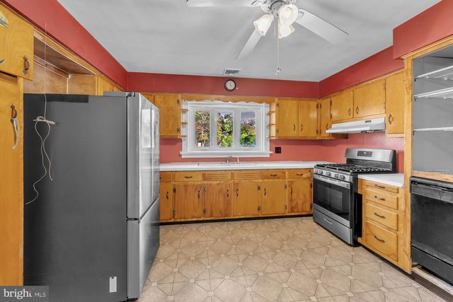 774 CHARLES ST, Burlington, NJ 08016