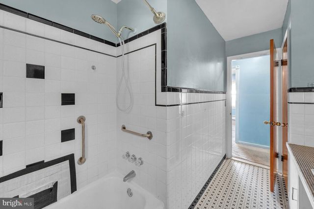 774 CHARLES ST, Burlington, NJ 08016