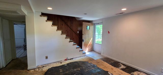 12 Sunset Trail, Portage, IN 46368