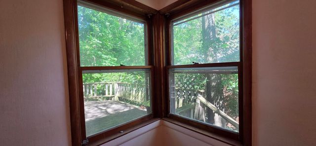 12 Sunset Trail, Portage, IN 46368