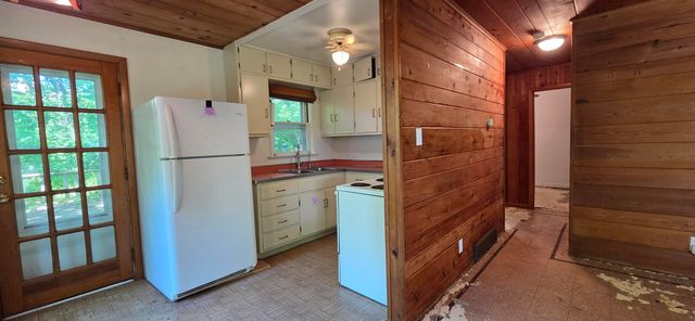 12 Sunset Trail, Portage, IN 46368