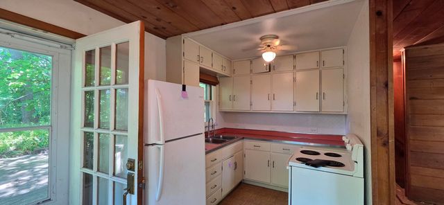 12 Sunset Trail, Portage, IN 46368