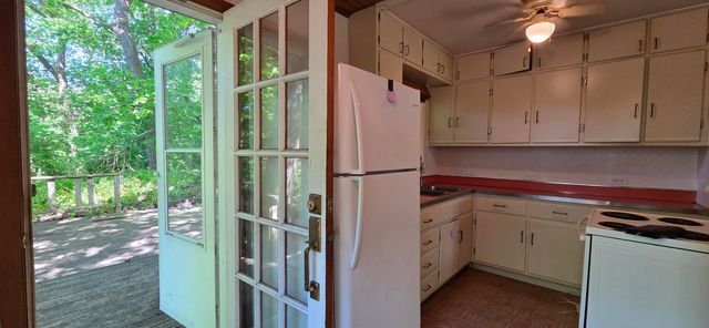 12 Sunset Trail, Portage, IN 46368