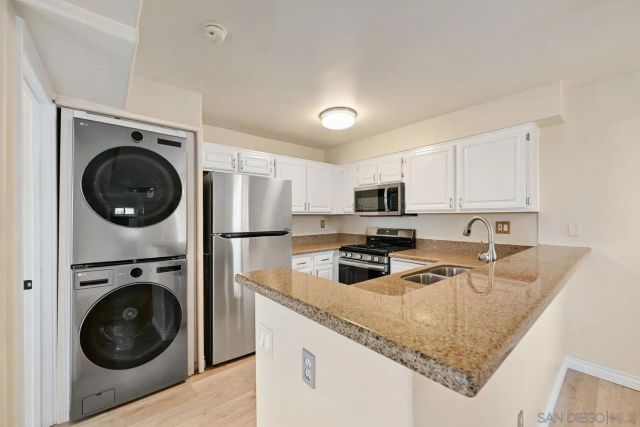 3101 Sirena Vista 129, Carlsbad, CA 92009