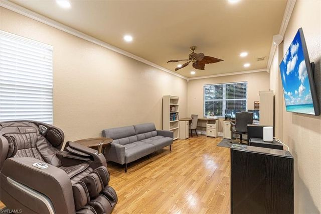 120 Burnt Pine DR, Naples, FL 34119