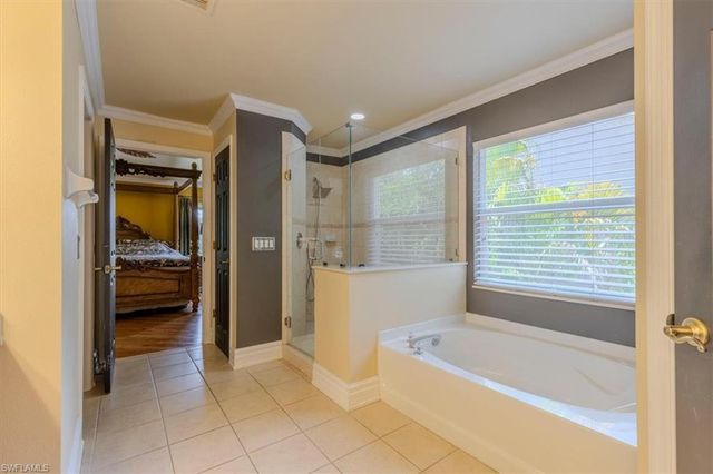 120 Burnt Pine DR, Naples, FL 34119