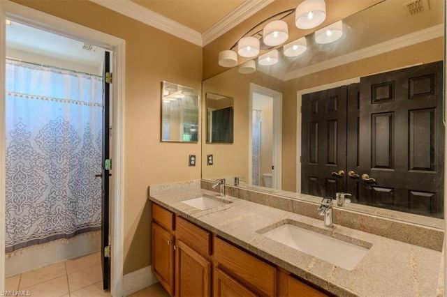 120 Burnt Pine DR, Naples, FL 34119