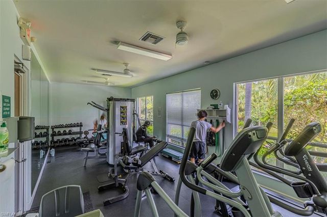 120 Burnt Pine DR, Naples, FL 34119