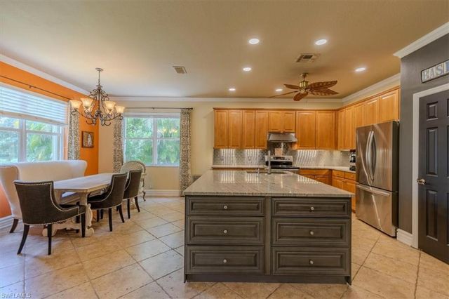 120 Burnt Pine DR, Naples, FL 34119
