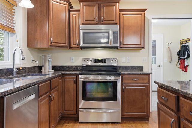 100 Dunton Road, Fitzwilliam, NH 03447