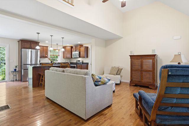 100 Dunton Road, Fitzwilliam, NH 03447