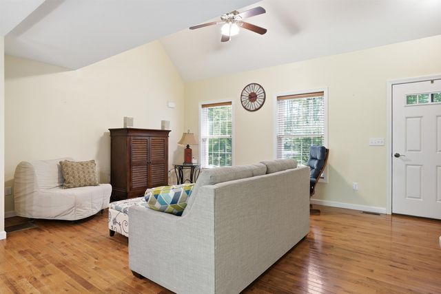 100 Dunton Road, Fitzwilliam, NH 03447
