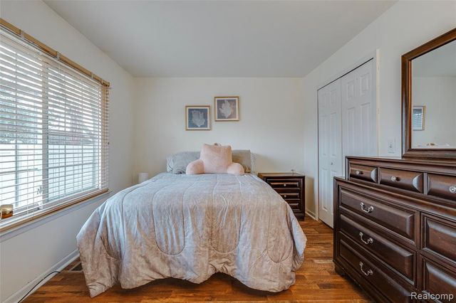 40815 Newport Drive, Plymouth, MI 48170