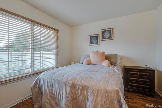 40815 Newport Drive, Plymouth, MI 48170