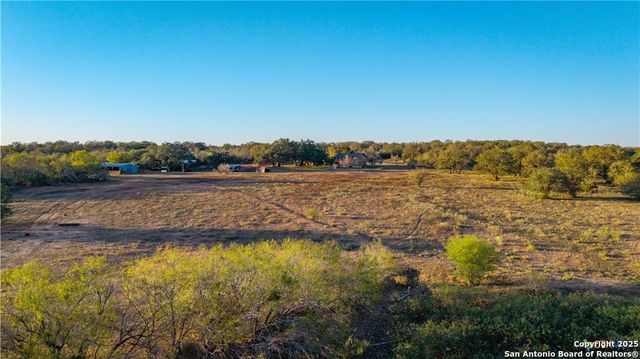 15145 Alternate 90, Kingsbury, TX 78638