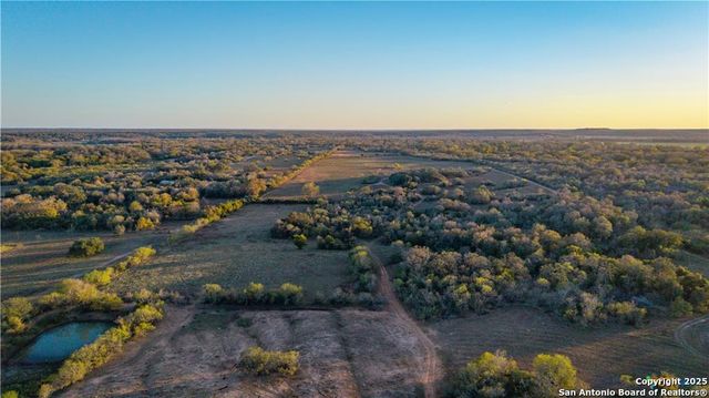 15145 Alternate 90, Kingsbury, TX 78638