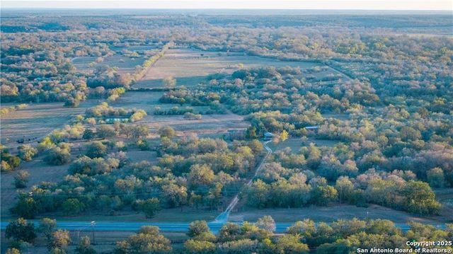 15145 Alternate 90, Kingsbury, TX 78638