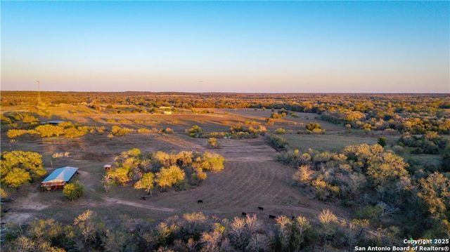 15145 Alternate 90, Kingsbury, TX 78638