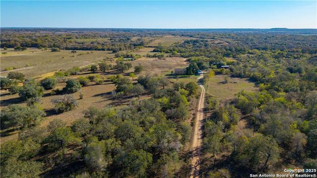 15145 Alternate 90, Kingsbury, TX 78638