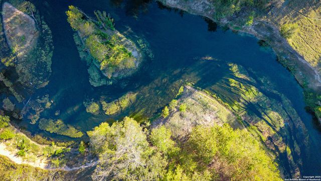 15145 Alternate 90, Kingsbury, TX 78638