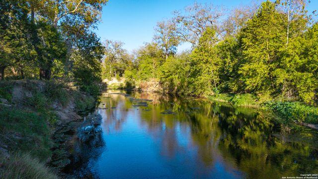 15145 Alternate 90, Kingsbury, TX 78638