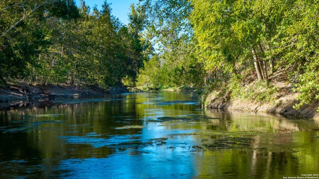 15145 Alternate 90, Kingsbury, TX 78638